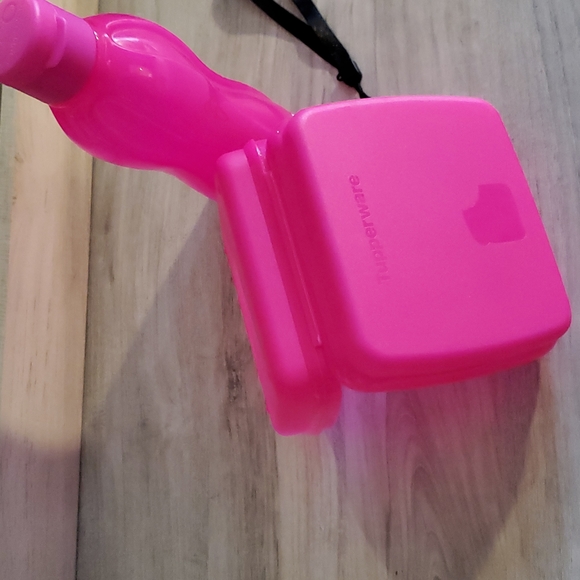 Tupperware Set - Picture 14 of 16